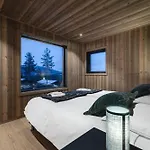 Nyork Chalet, *