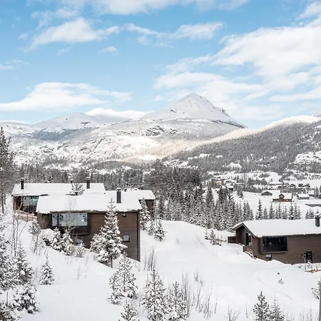 Nyork Chalet, *