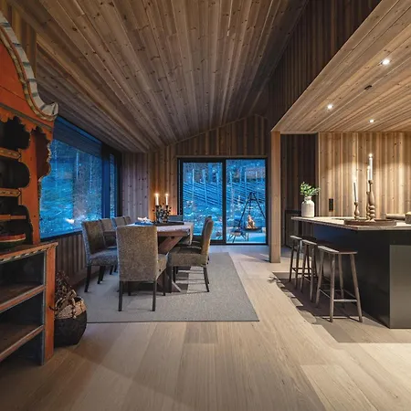Nyork Chalet, 헴세달